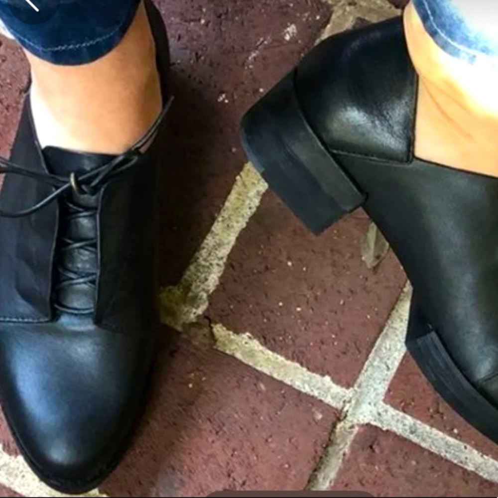 Kelsi Dagger Black Shoes